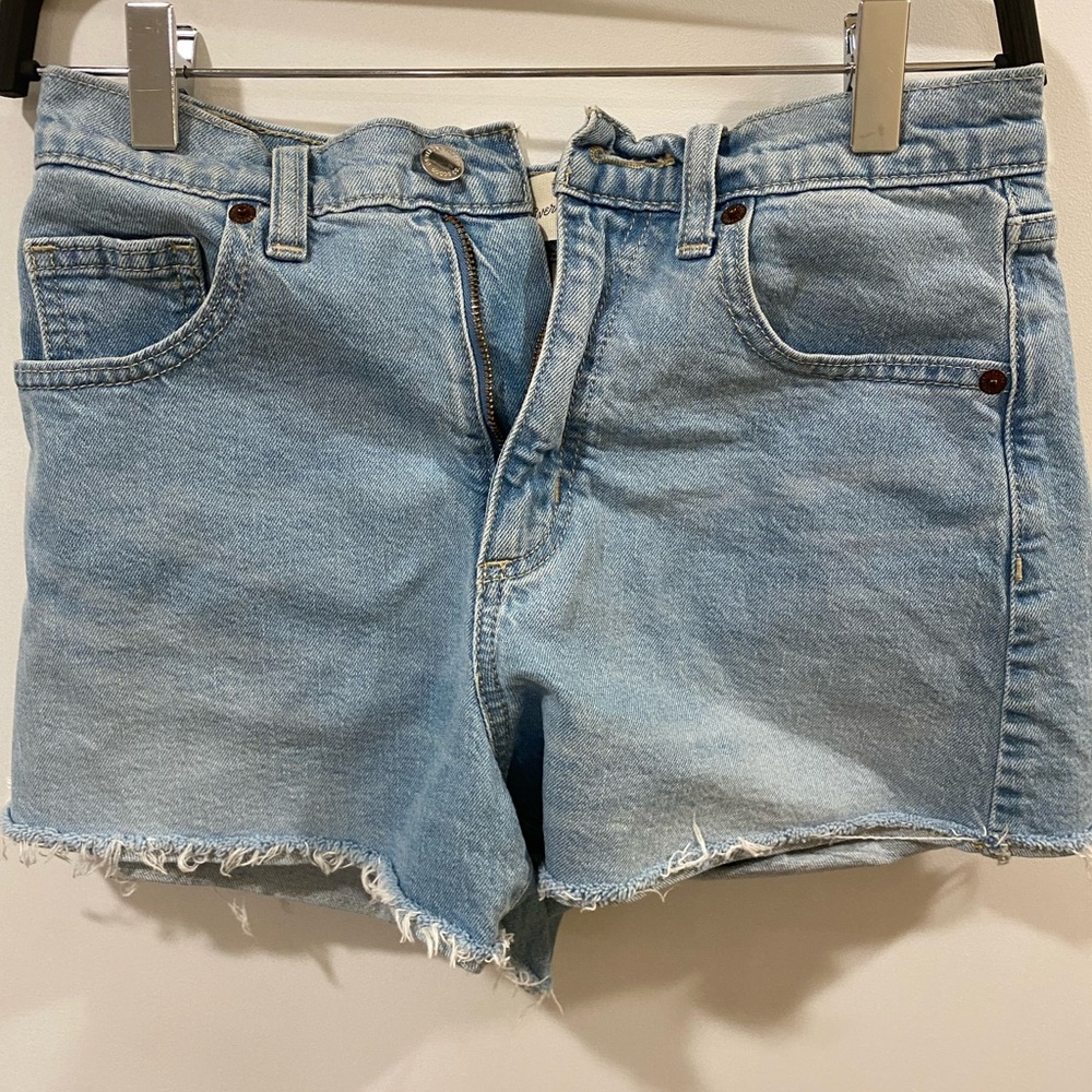 Universal Thread Light Wash Jean Shorts